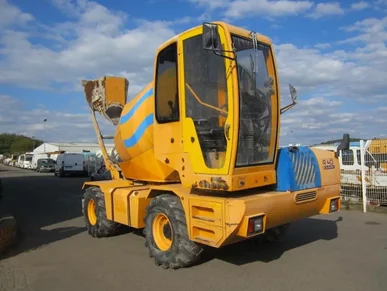 R-Evolution R40 - Image 4