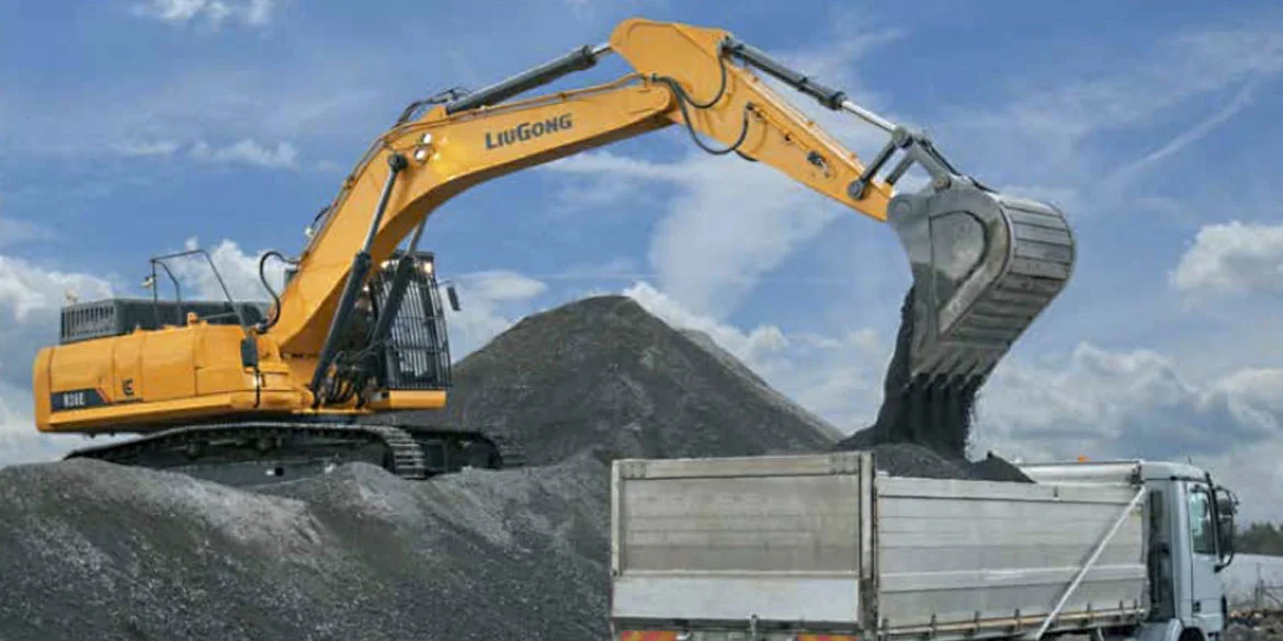 936E EXCAVATOR - Image 3
